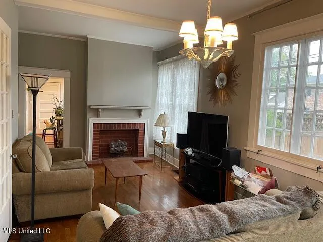 $229,500 | 300 High Street, Greenwood, MS 38930