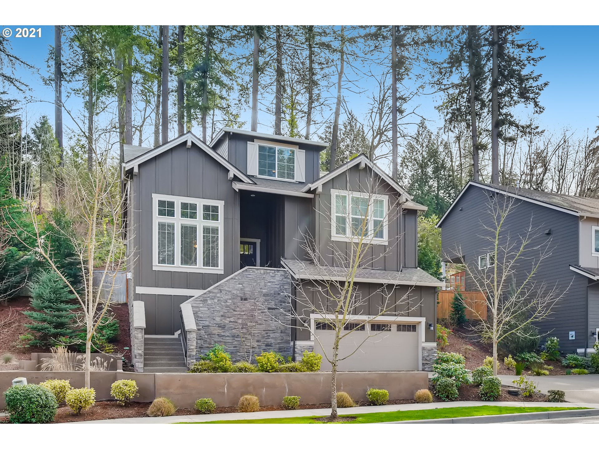 18634 Bryant Road Lake Oswego, OR 97034 - Photo 1 of 32 Gallery Image 1