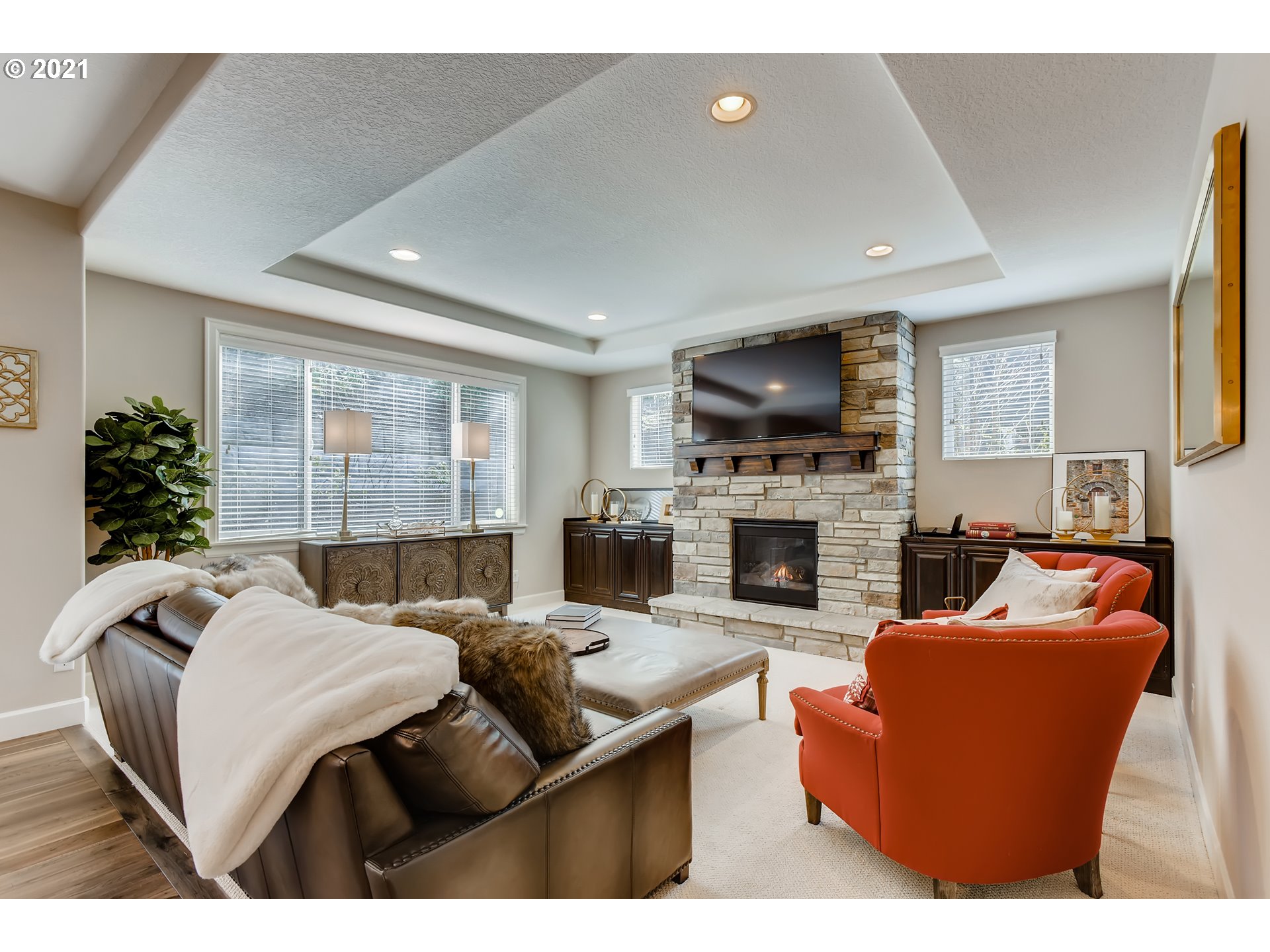 18634 Bryant Road Lake Oswego, OR 97034 - Photo 14 of 32 Gallery Image 14