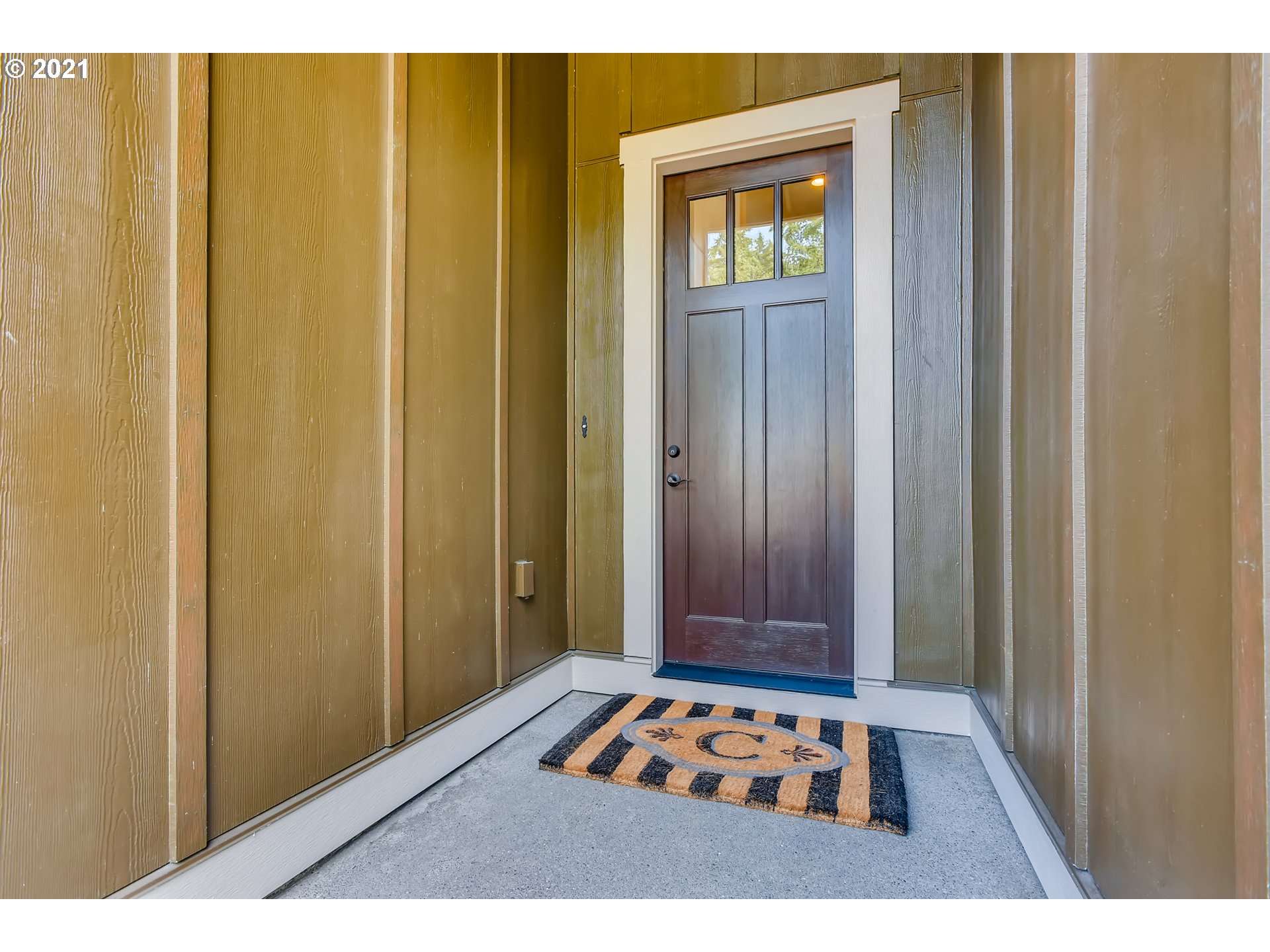 18634 Bryant Road Lake Oswego, OR 97034 - Photo 3 of 32 Gallery Image 3
