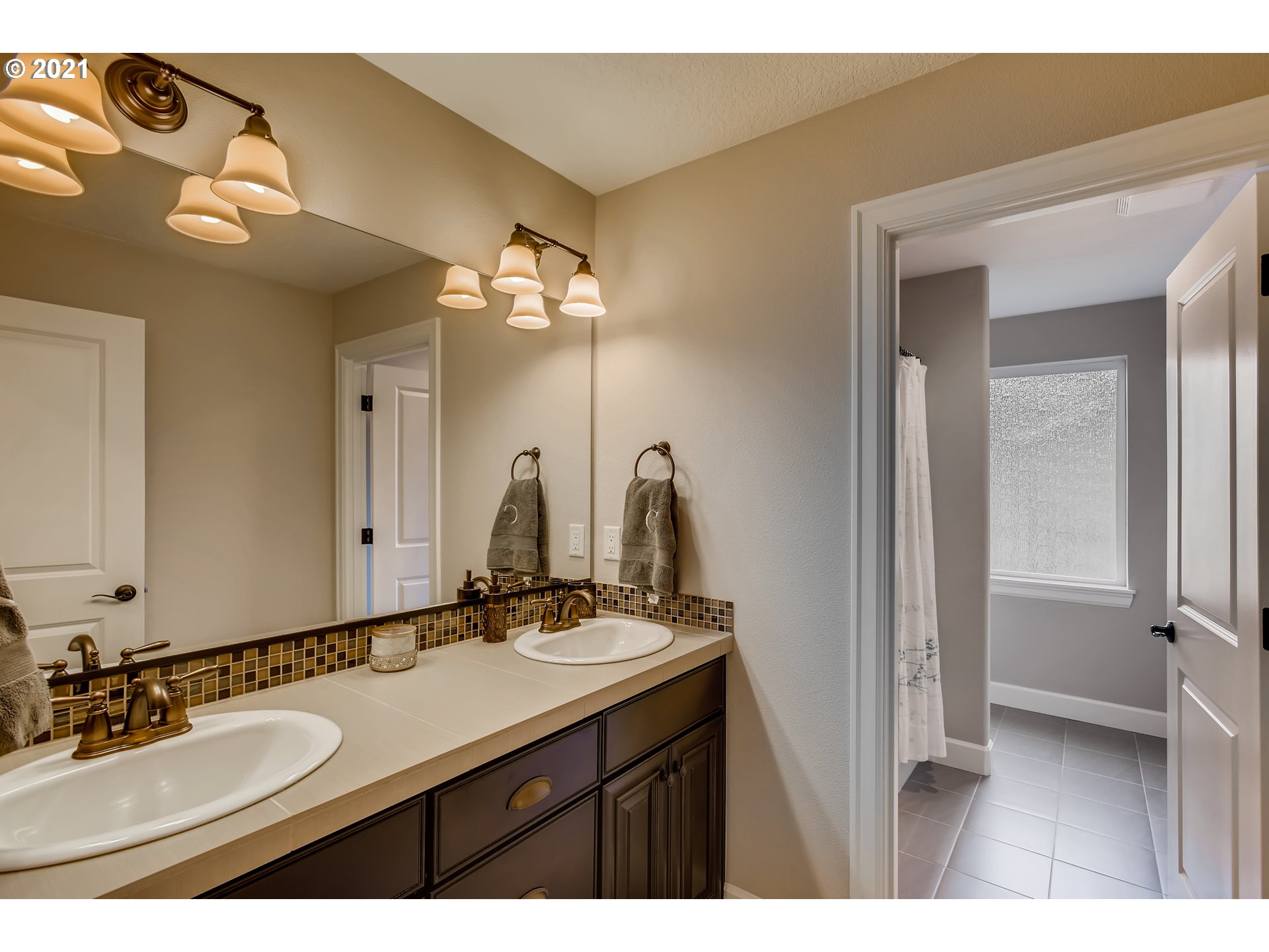 18634 Bryant Road Lake Oswego, OR 97034 - Photo 25 of 32 Gallery Image 25