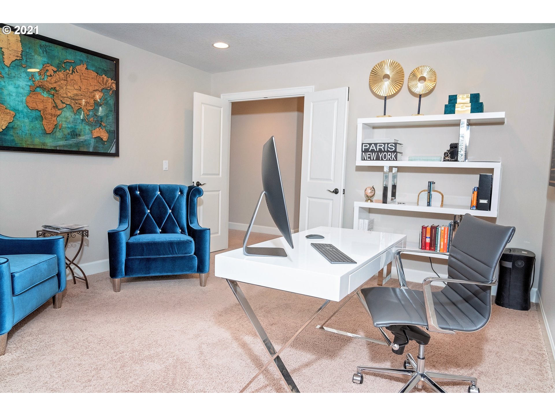 18634 Bryant Road Lake Oswego, OR 97034 - Photo 27 of 32 Gallery Image 27