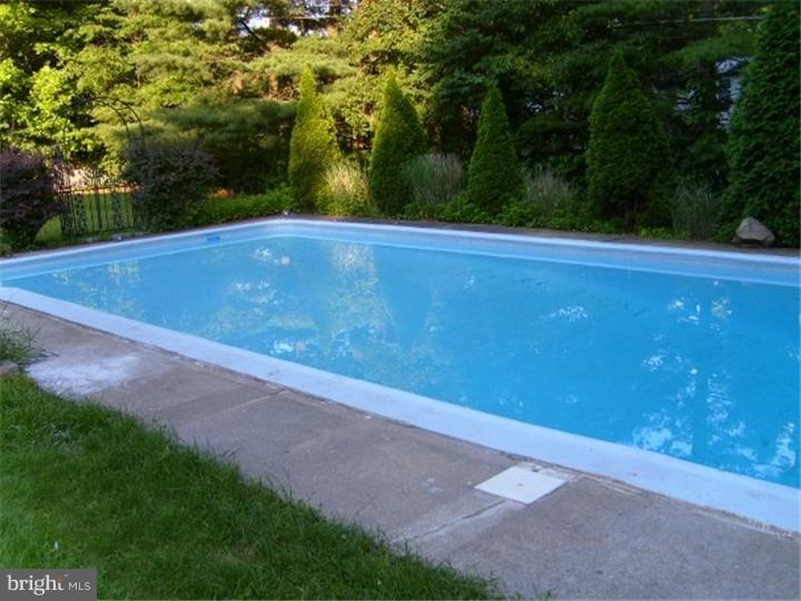 1128 Sparrow Road Audubon, PA 19403 - Photo 20 of 20 Pool