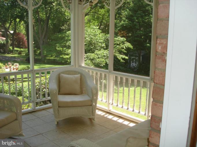 7337 Pinecastle Road Falls Church, VA 22043 - Photo 16 of 30 Porch