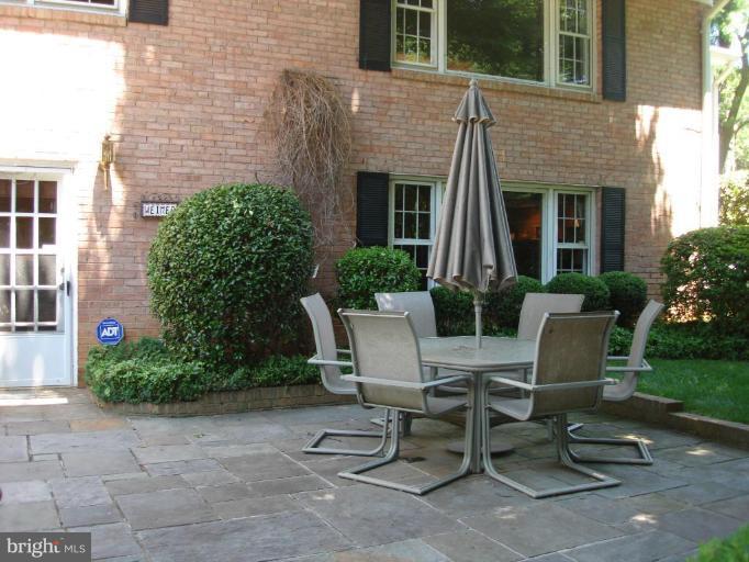 7337 Pinecastle Road Falls Church, VA 22043 - Photo 17 of 30 Patio