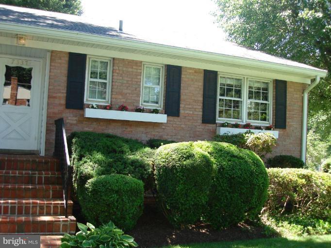 7337 Pinecastle Road Falls Church, VA 22043 - Photo 29 of 30 Exterior #4