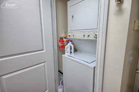 10474 Runyan Lake Pointe Fenton, MI 48430 - Photo 9 of 23 20355338-8.JPG