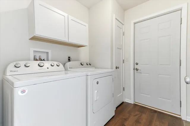 $350,000 | 214 Garnett Avenue, Winthrop Harbor, IL 60096