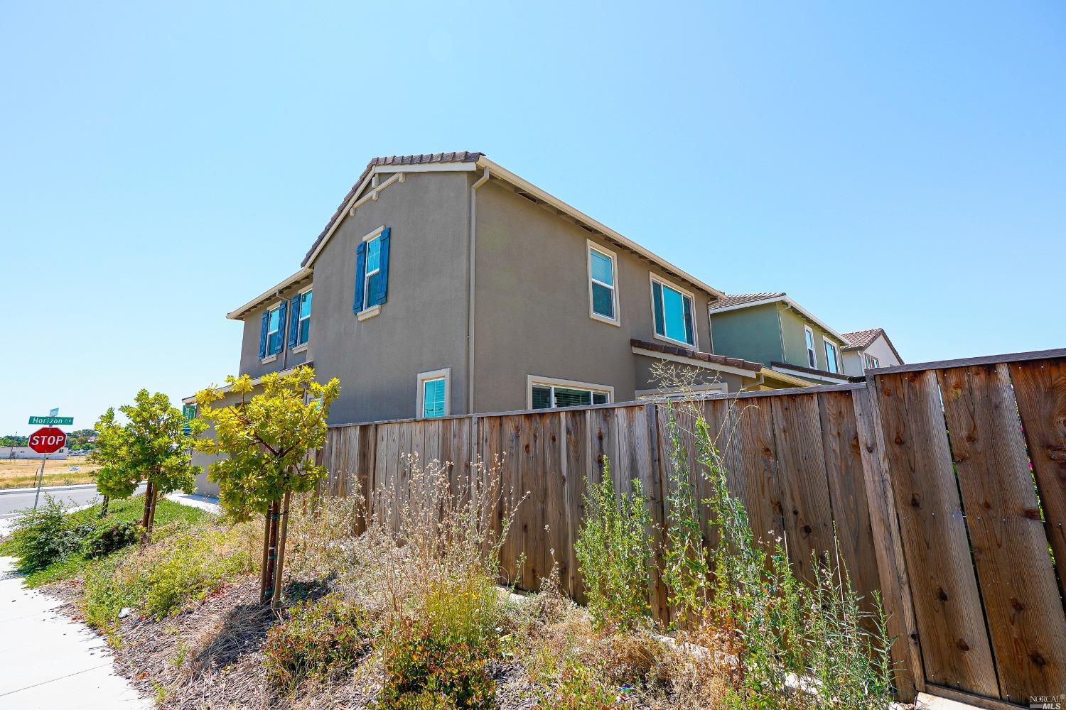 1344 Horizon Circle Fairfield, CA 94533 - Photo 2 of 45