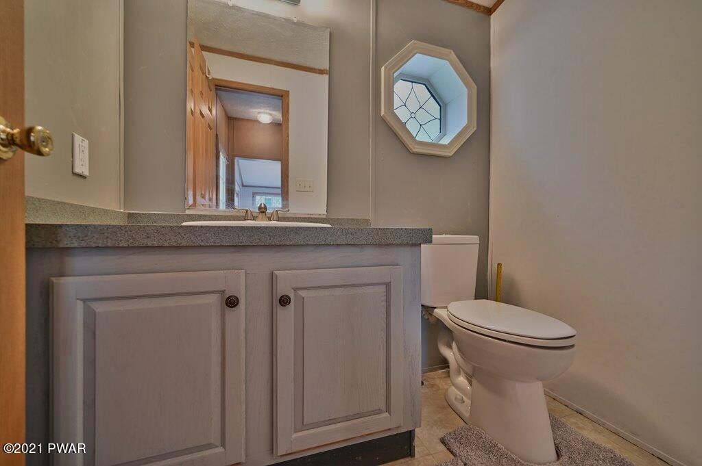 33 Oakview Lane Waymart, PA 18472 - Photo 28 of 65