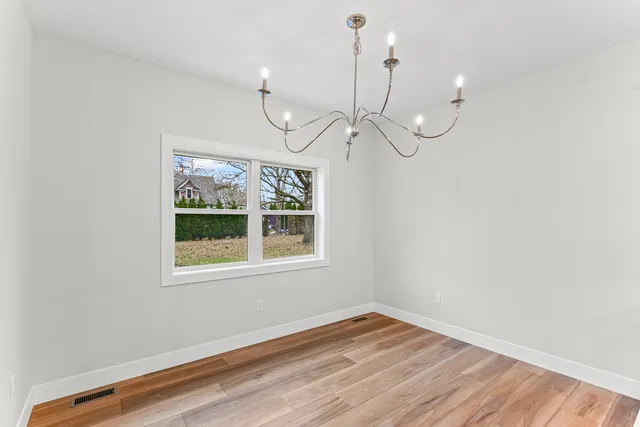 $319,900 | 404 East Sherman Street, St. Joseph, IL 61873