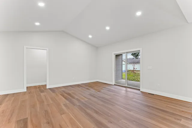 $319,900 | 404 East Sherman Street, St. Joseph, IL 61873