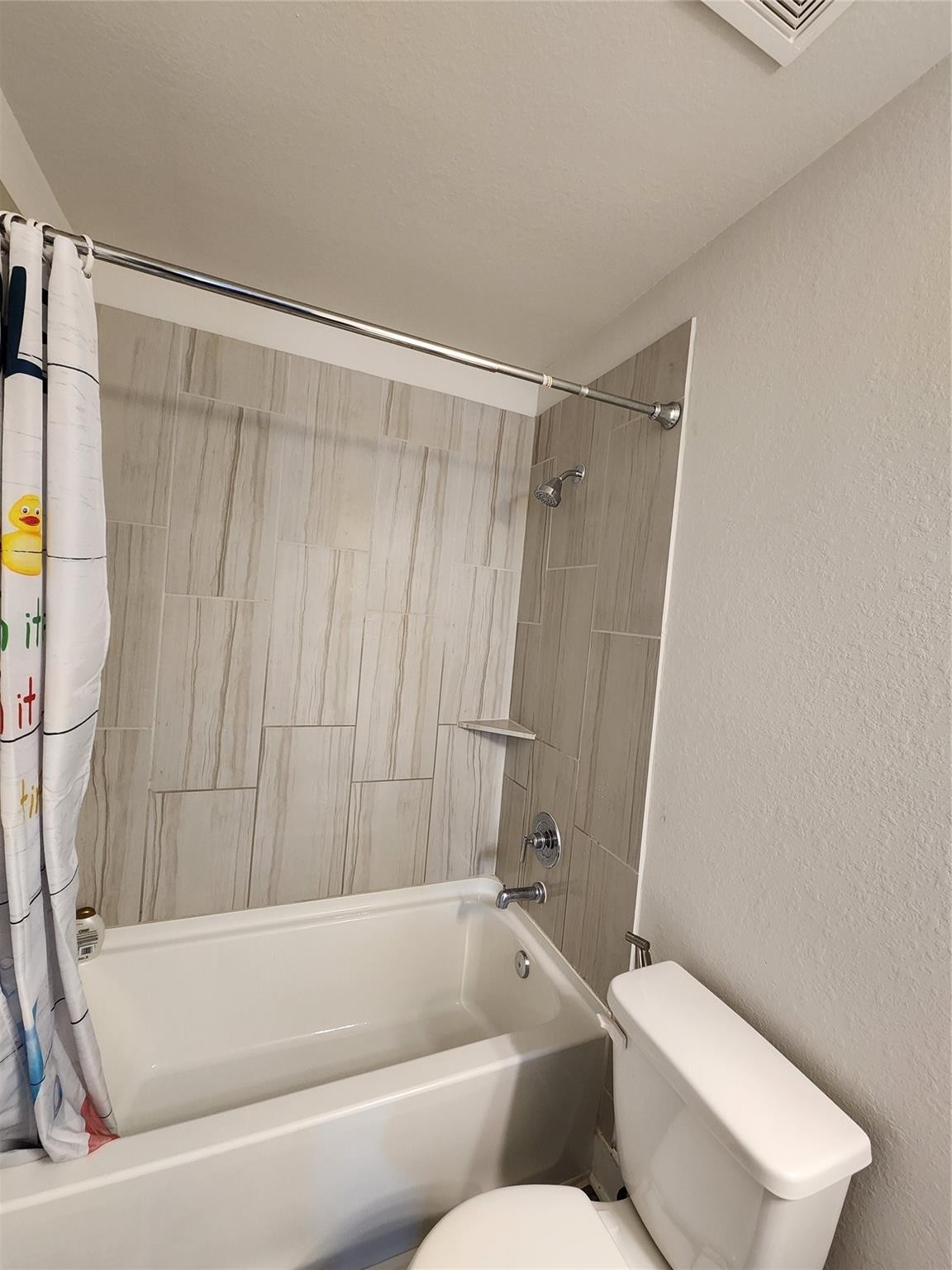 10603 Whitejacket Conroe, TX 77385 - Photo 13 of 16 Secondary Bathroom