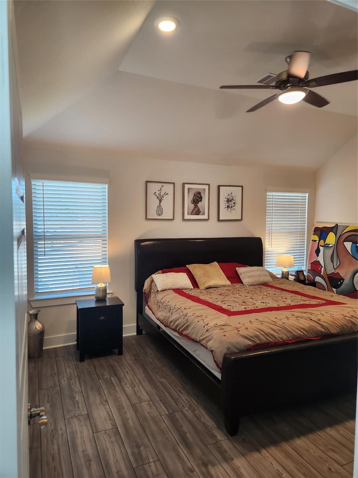 10603 Whitejacket Conroe, TX 77385 - Photo 5 of 16 Primary Bedroom