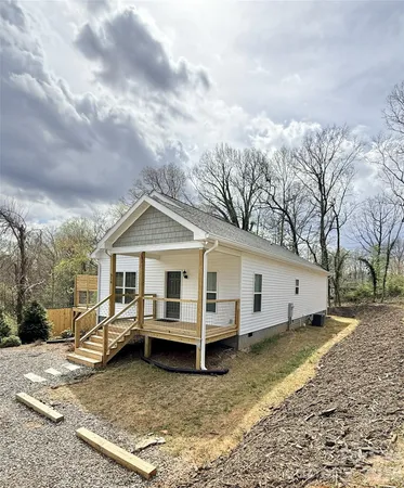 $387,500 | 216 Lower Edgewood Road, Candler, NC 28715