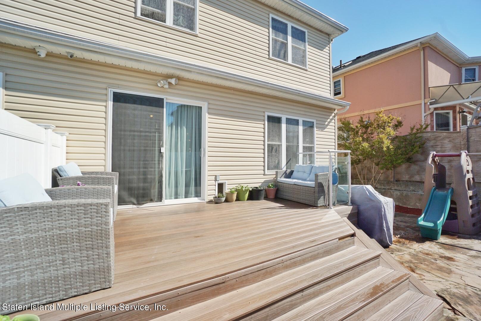 118 Covington Circle Staten Island, NY 10312 - Photo 37 of 41 (37) BACK YARD