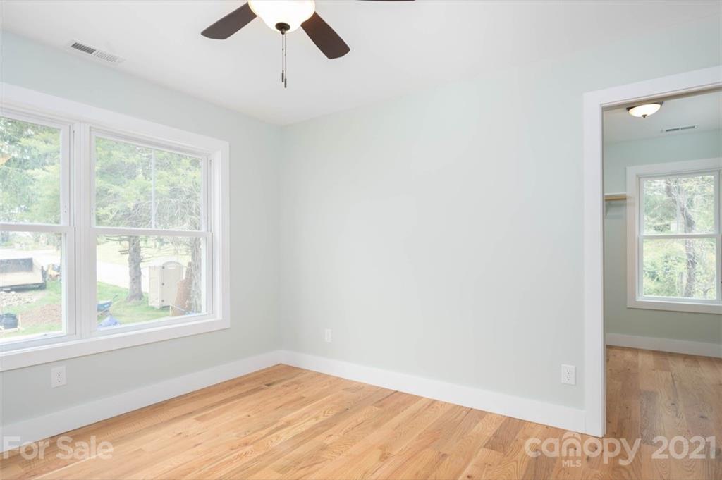 534 Fisher Road, Unit L1B Brevard, NC 28712 - Photo 19 of 33 Gallery Image 19