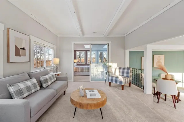 $489,900 | 10 Fairview Road, Peabody, MA 01960