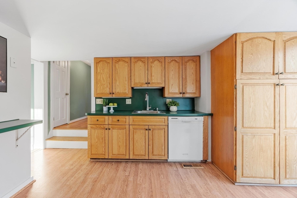 10 Fairview Road Peabody, MA 01960 - Photo 17 of 30