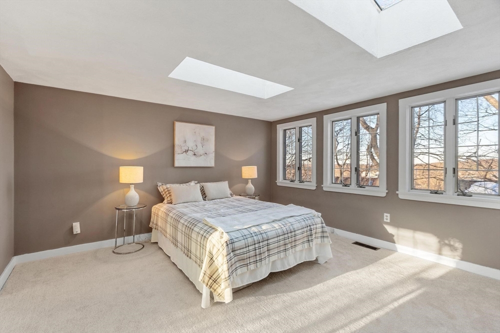 10 Fairview Road Peabody, MA 01960 - Photo 4 of 30