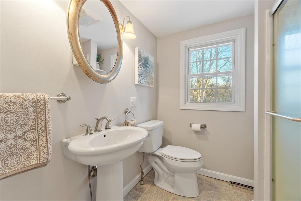 10 Fairview Road Peabody, MA 01960 - Photo 8 of 30