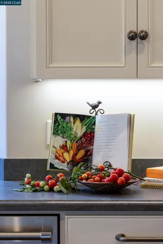 $3,250,000 | 3 Barnes Court, Moraga, CA 94556