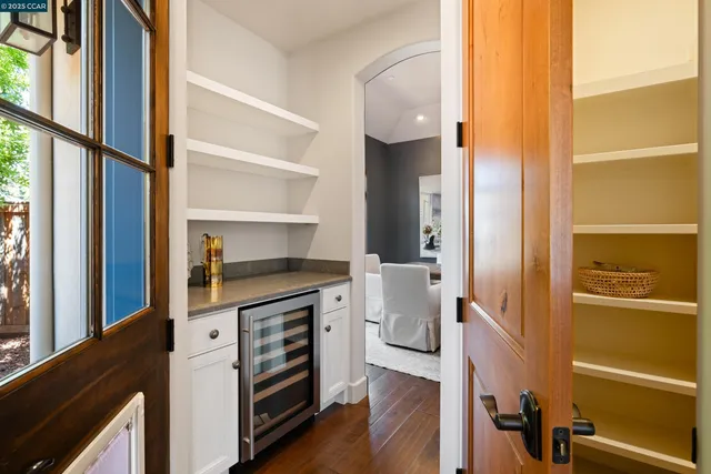 $3,250,000 | 3 Barnes Court, Moraga, CA 94556