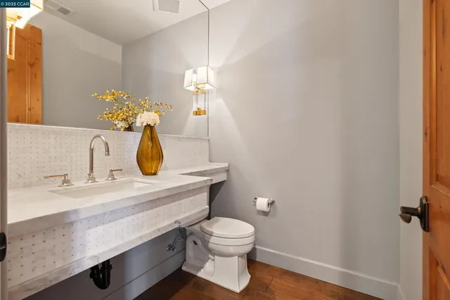 $3,250,000 | 3 Barnes Court, Moraga, CA 94556