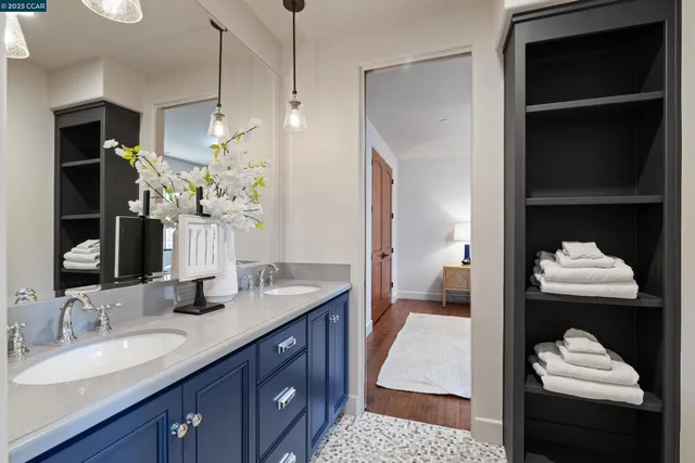 $3,250,000 | 3 Barnes Court, Moraga, CA 94556