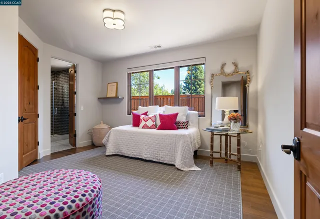 $3,250,000 | 3 Barnes Court, Moraga, CA 94556