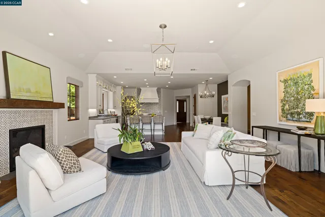 $3,250,000 | 3 Barnes Court, Moraga, CA 94556