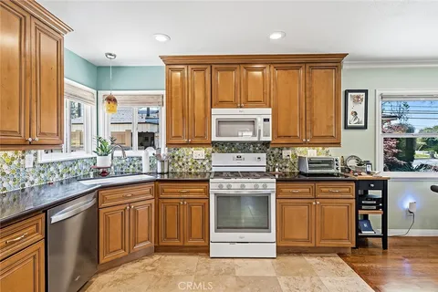 $950,000 | 4708 Eastbrook Avenue, Lakewood, CA 90713