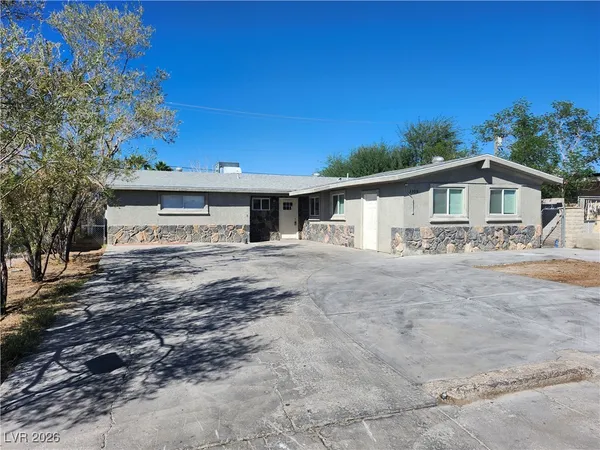 $2,100 | 3309 North Crawford Street, North Las Vegas, NV 89030