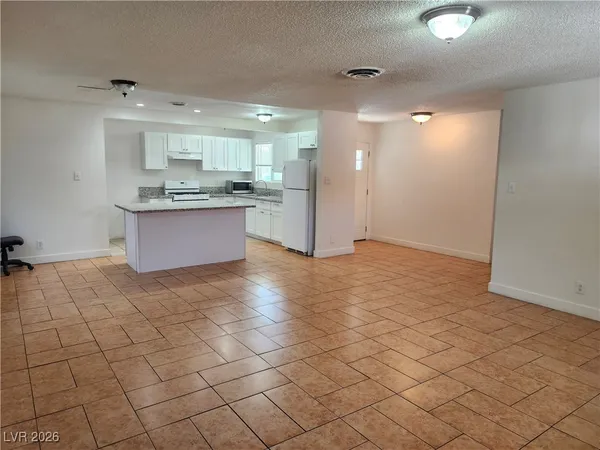 $2,100 | 3309 North Crawford Street, North Las Vegas, NV 89030