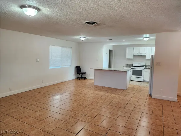 $2,100 | 3309 North Crawford Street, North Las Vegas, NV 89030