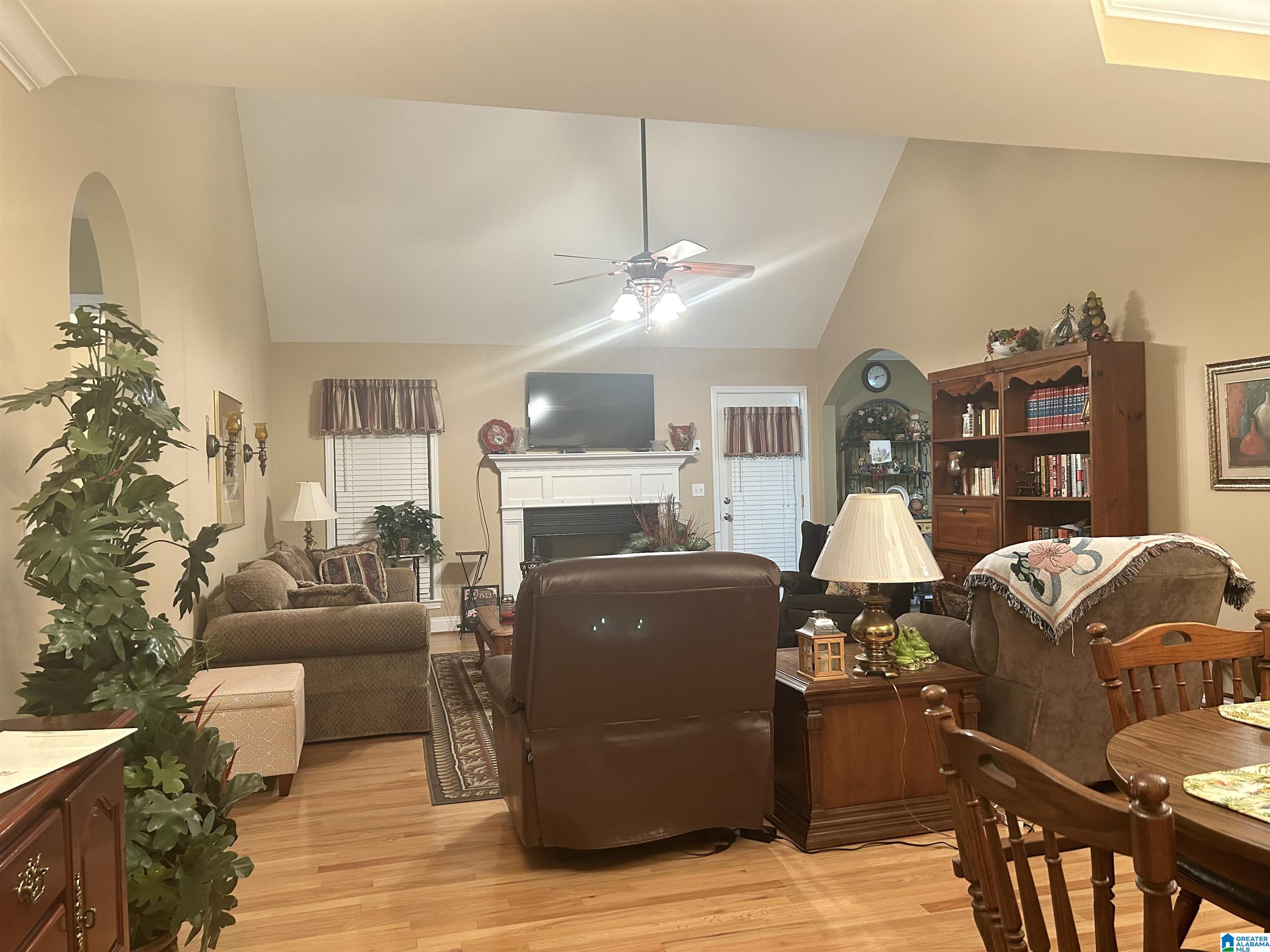 906 Wilson Road Clanton, AL 35045 - Photo 7 of 14