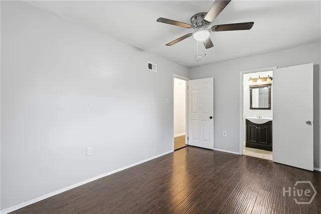 $2,450 | 401 Barnhill Drive, Savannah, GA 31406