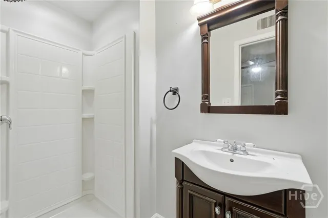 $2,450 | 401 Barnhill Drive, Savannah, GA 31406