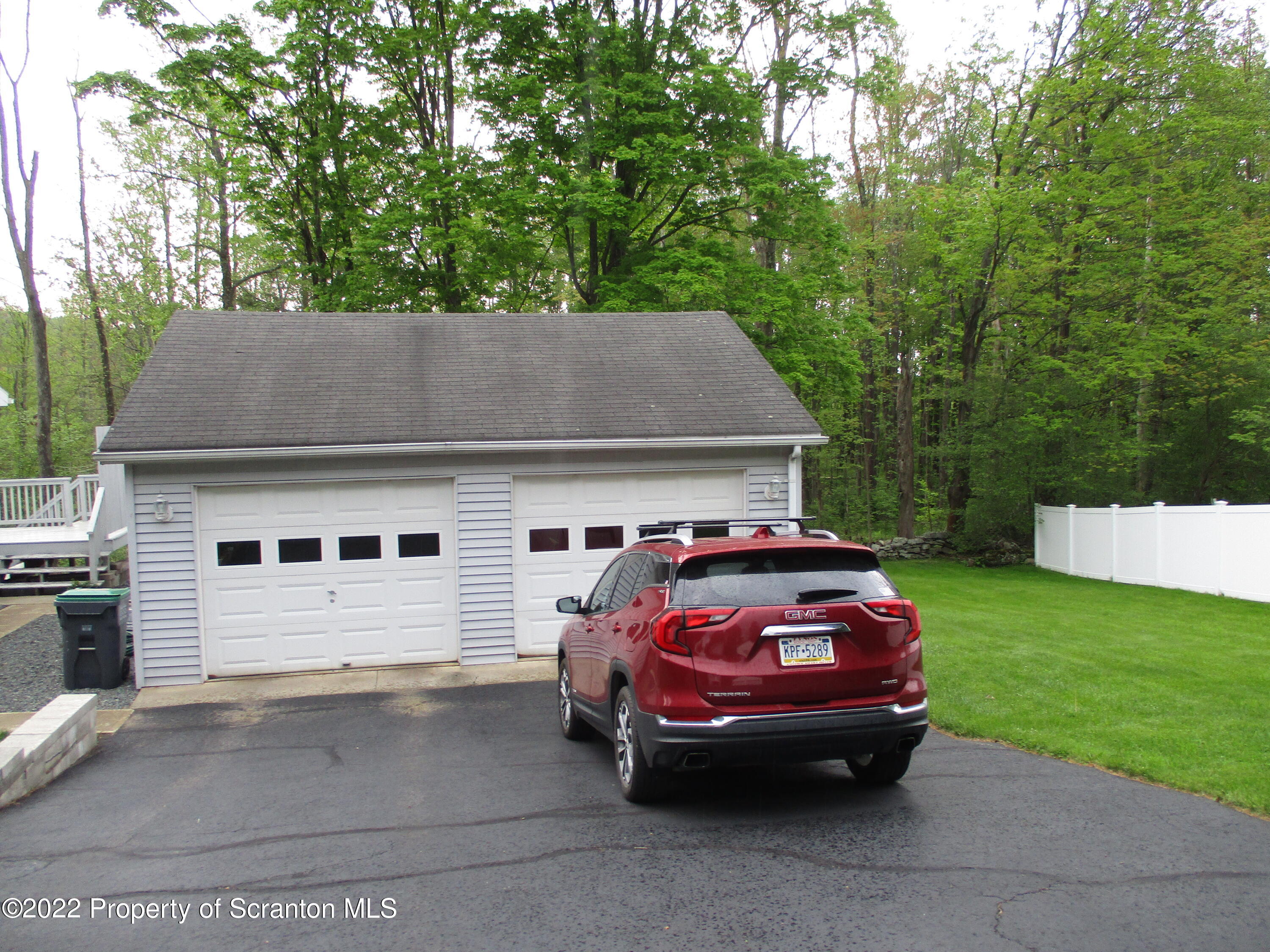 3610 Aberdeen Road Moscow, PA 18444 - Photo 3 of 30 Gallery Image 3