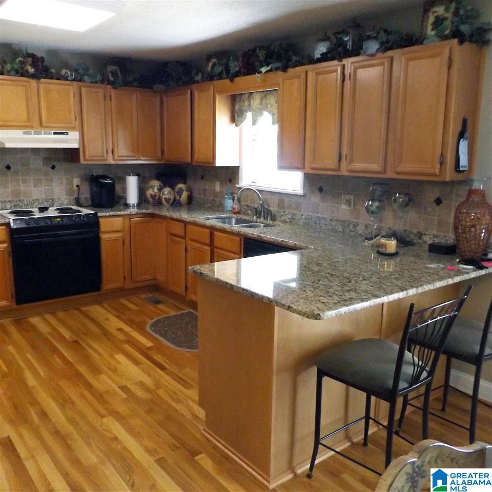 204 Douglas Road Anniston, AL 36207 - Photo 9 of 22