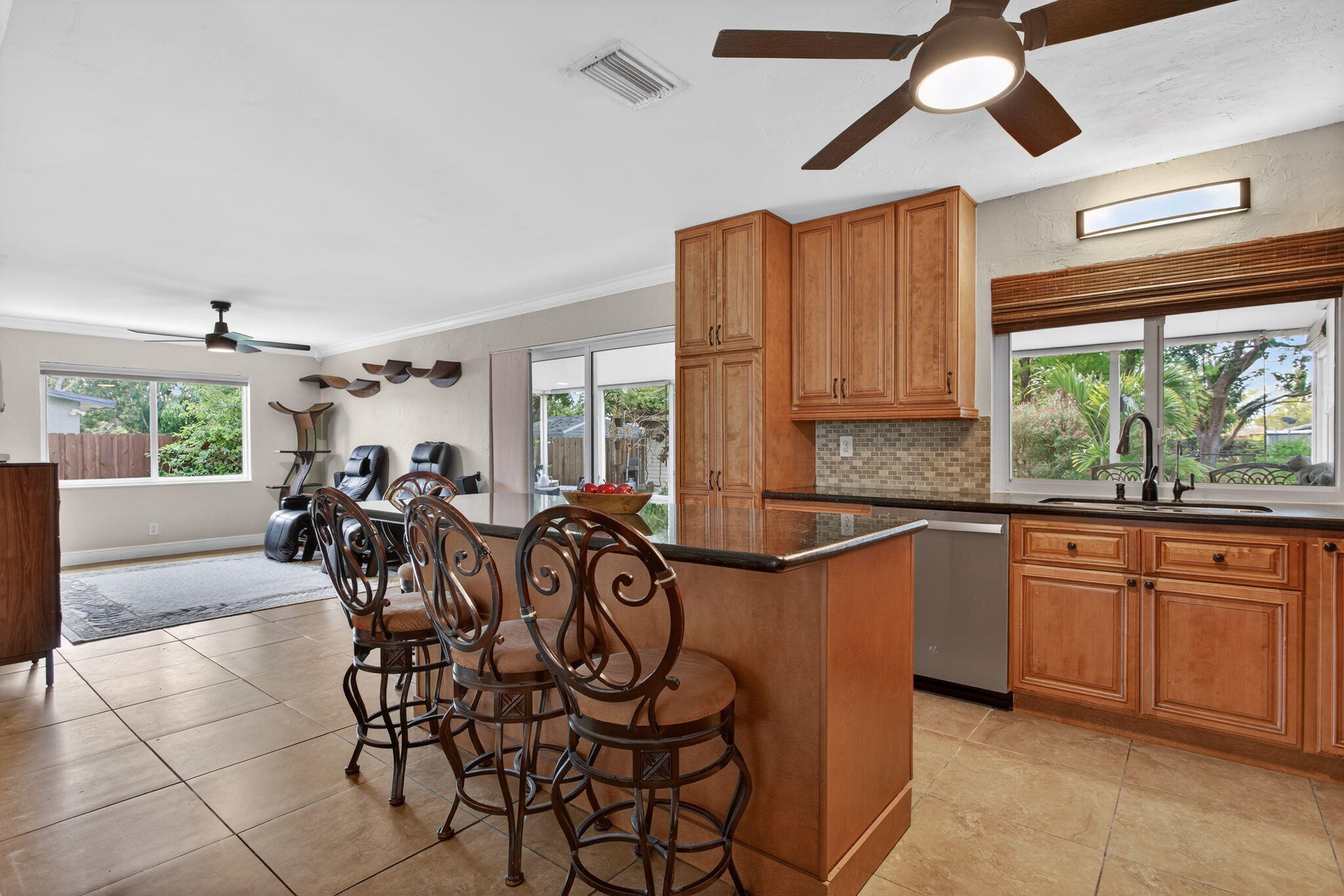 6720 Southwest 7th Street Margate, FL 33068 - Photo 17 of 38 29-web-or-mls-001L7782