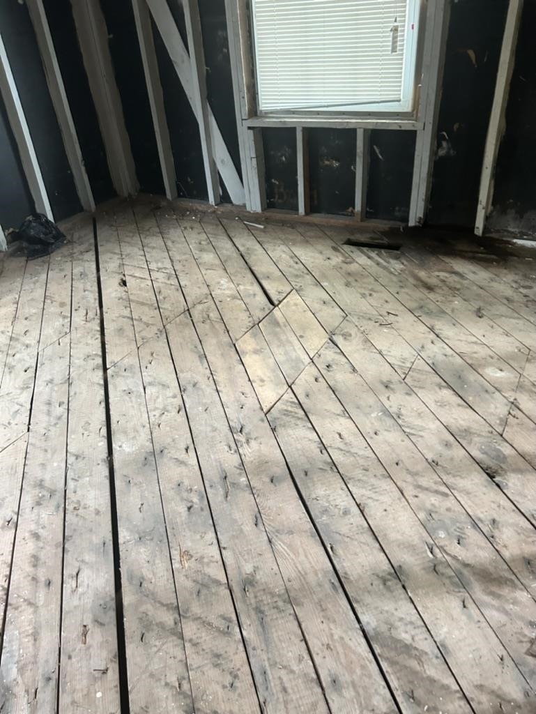 966 Goodman Street Memphis, TN 38111 - Photo 15 of 25 a view of wooden floor