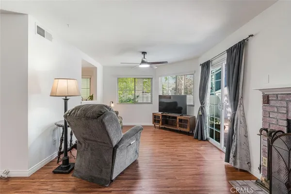 $550,000 | 1878 Rory Lane, Unit 6, Simi Valley, CA 93063