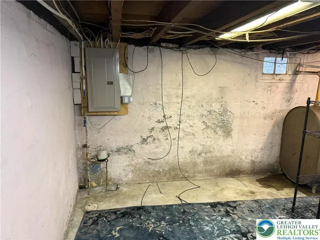 $139,900 | 209 Macomb Street, New Philadelphia, PA 17959