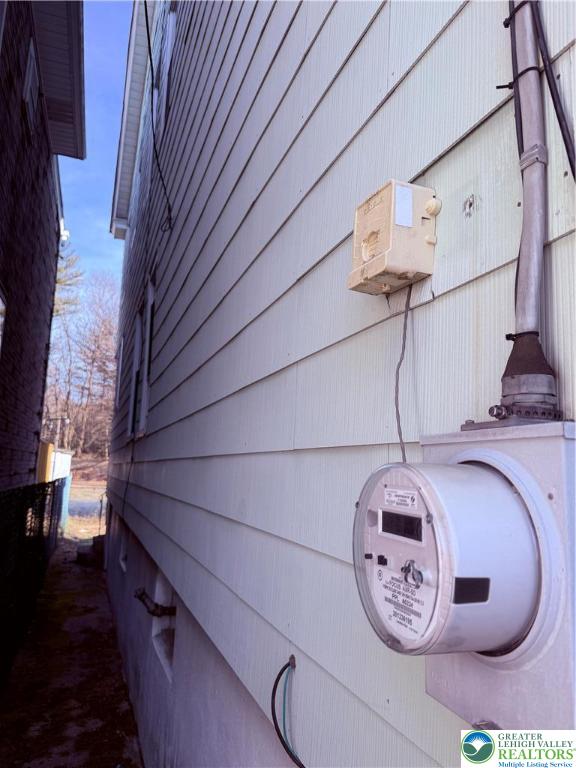 209 Macomb Street New Philadelphia, PA 17959 - Photo 4 of 43