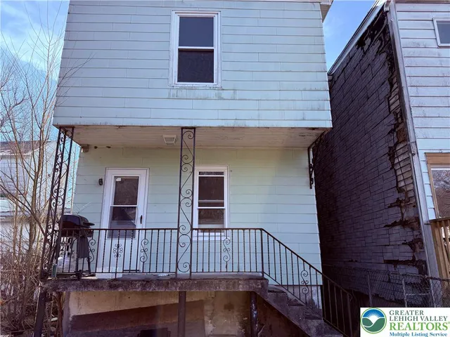 $139,900 | 209 Macomb Street, New Philadelphia, PA 17959