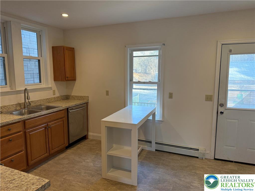 209 Macomb Street New Philadelphia, PA 17959 - Photo 9 of 43