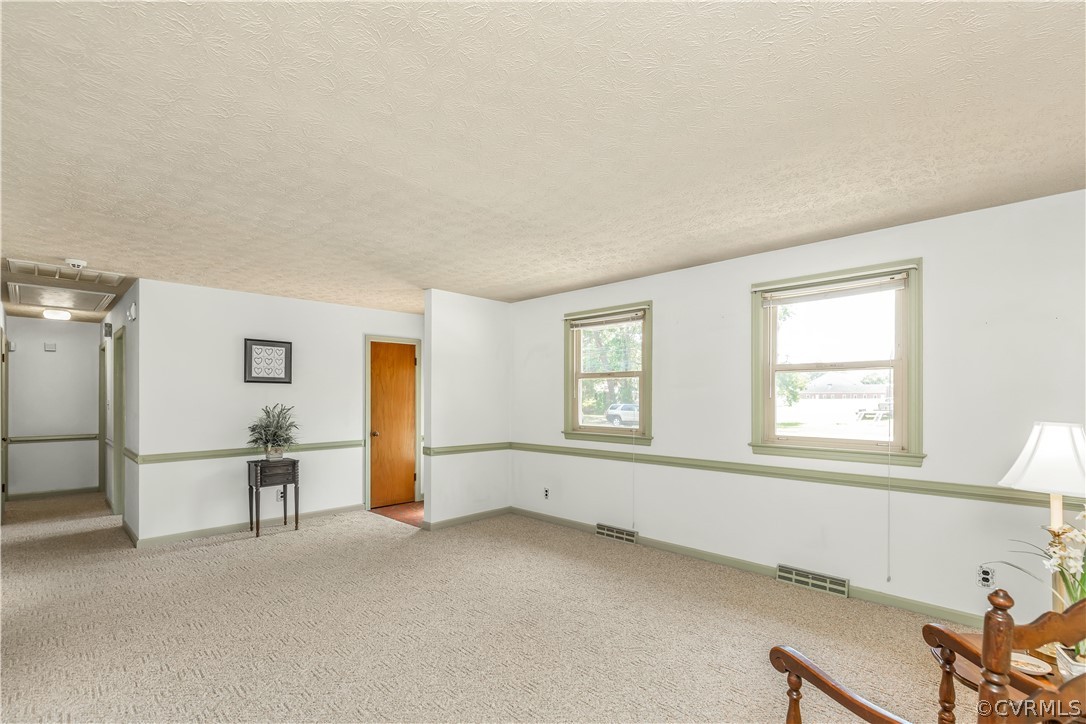 24302 Driver Road North Dinwiddie, VA 23803 - Photo 7 of 44 Gallery Image 7