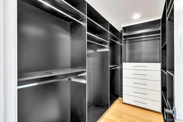 $1,699,999 | 26 Fieldstone Drive, Syosset, NY 11791