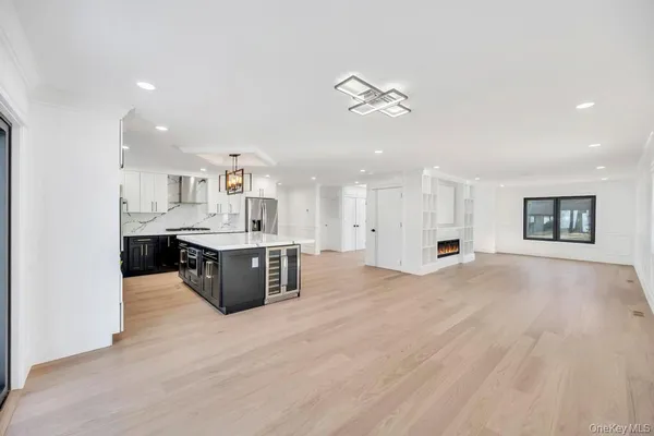 $1,699,999 | 26 Fieldstone Drive, Syosset, NY 11791